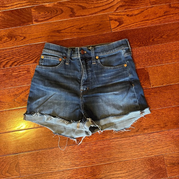 Madewell Pants - Madewell high rise denim shorts in Danny wash